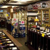 Quality Inn Waddling Dog 