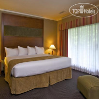 Coast Tsawwassen Inn 