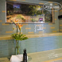 Crest Hotel
