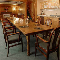 Huntingdon Hotel & Suites 