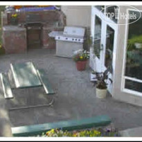 Riverland Inn & Suites