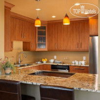 Victoria Regent Waterfront Hotel & Suites