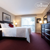 Village Green Hotel 