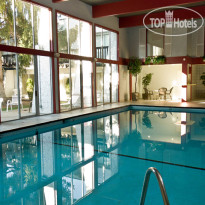 Village Green Hotel 