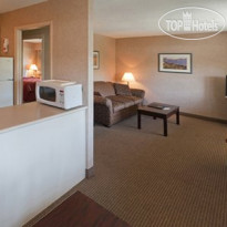 Econo Lodge Inn & Suites Victoria