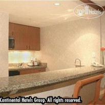 Holiday Inn International Vancouver Airport