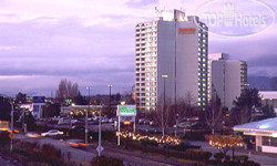 Hotel photo Sandman Signature Hotel Vancouver Airport 3*