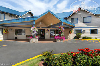 Hotelier's photos Best Western Plus Country Meadows Inn 3*