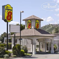 Super 8 Kelowna BC 