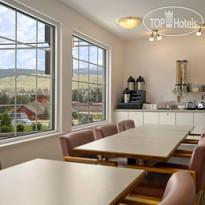 Super 8 Lake Country - Winfield Area 