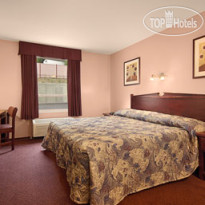 Super 8 Lake Country - Winfield Area 