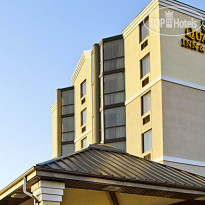 Quality Inn & Suites Bay Front