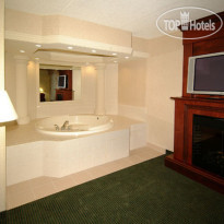 Holiday Inn Express Hotel & Suites Milton