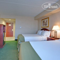 Holiday Inn Express Hotel & Suites Milton