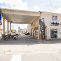 Admiral Inn By The Falls 