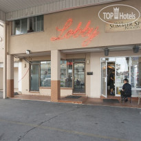 Admiral Inn By The Falls 