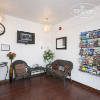 Admiral Inn By The Falls 