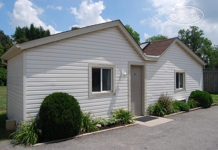 Hotelier's photos Falls Manor Resort 2*