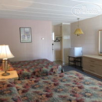 Parkway Motel