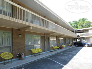 Hotelier's photos Parkway Motel 2*