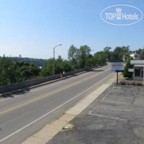 Riverview Motel