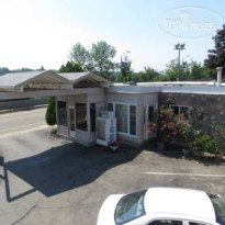 Riverview Motel