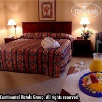 Holiday Inn Oakville Centre