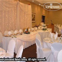 Holiday Inn Oakville Centre