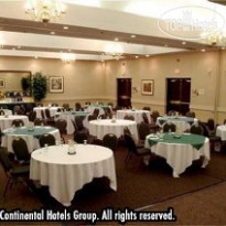 Holiday Inn Oakville Centre
