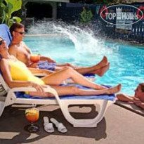 Travelodge At The Falls 