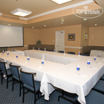 Monte Carlo Inns - Oakville Suites 