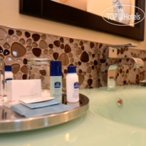 Best Western Plus NorWester Hotel & Conference Centre 