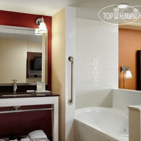 Four Points by Sheraton Niagara Falls Fallsview