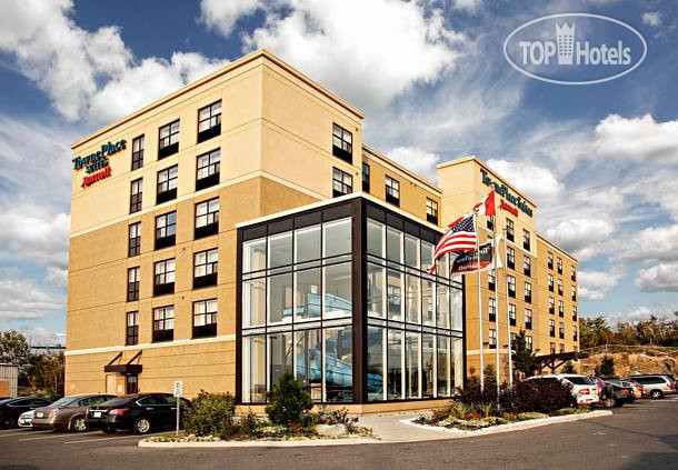 Hotelier's photos TownePlace Suites Sudbury 2*