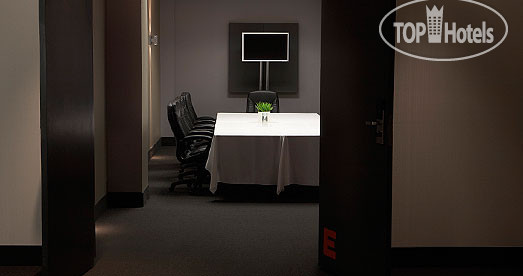 New photos from tourists Tryp Quebec Hotel Pur 4*