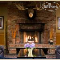 Whistler Village Inn & Suites 