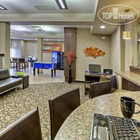 Acclaim Hotel Calgary Airport 