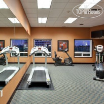 Holiday Inn Express & Suites Airport - Calgary Фитнес-центр