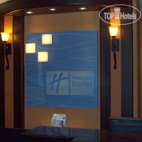 Holiday Inn Express & Suites Airport - Calgary Ресепшн