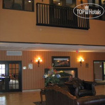 Holiday Inn Express & Suites Airport - Calgary Лобби