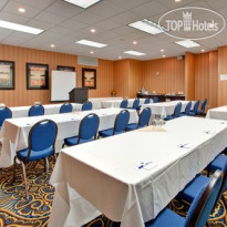 Holiday Inn Express & Suites Airport - Calgary Конференц-зал