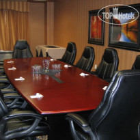 Holiday Inn Express & Suites Airport - Calgary Комната переговоров