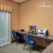 Holiday Inn Express & Suites Airport - Calgary Бизнес-центр