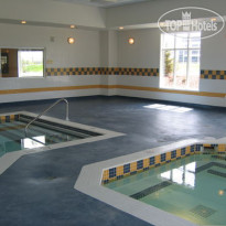 Holiday Inn Express & Suites Airport - Calgary