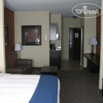 Holiday Inn Express & Suites Airport - Calgary Suite