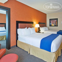 Holiday Inn Express & Suites Airport - Calgary Suite