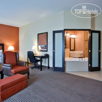 Holiday Inn Express & Suites Airport - Calgary Jacuzzi Suite
