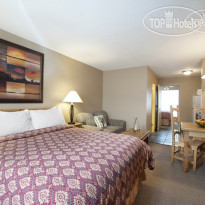 Tonquin Inn