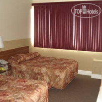 Howard Johnson North Ridge Inn 