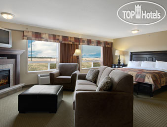 New photos from tourists Super 8 Camrose 2*